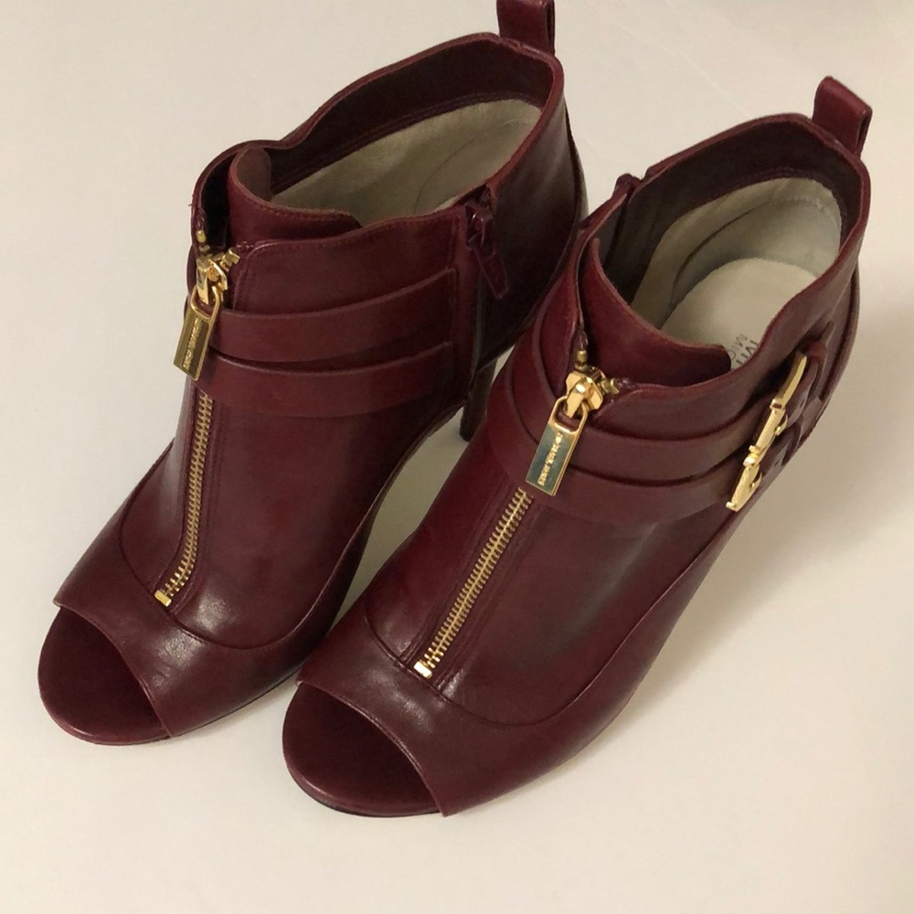 Michael Kors Burgundy Booties Size 8M